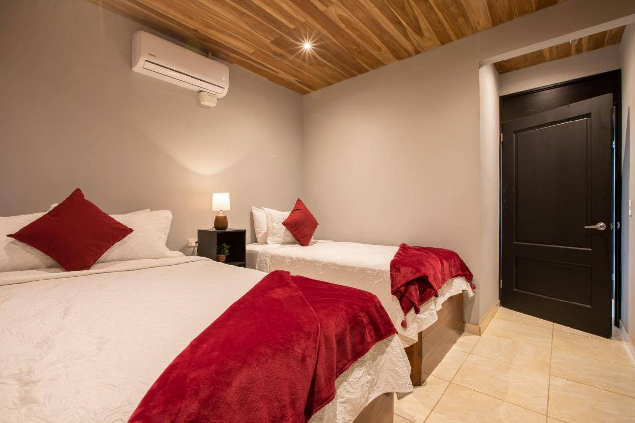 River Paradise Villa With Private Jacuzzi La Fortuna Bagian luar foto