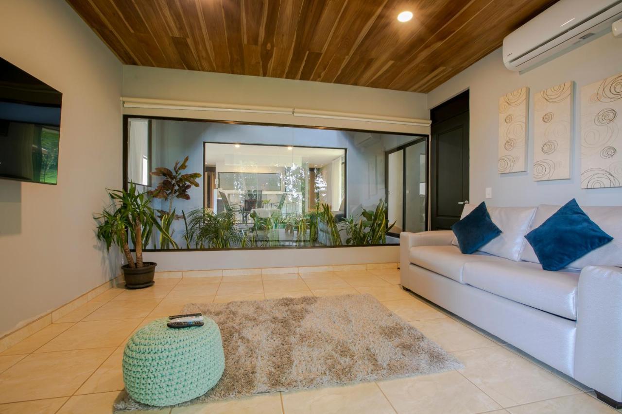 River Paradise Villa With Private Jacuzzi La Fortuna Bagian luar foto